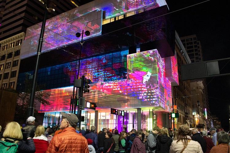 the front of the Contemporary Art Center at night